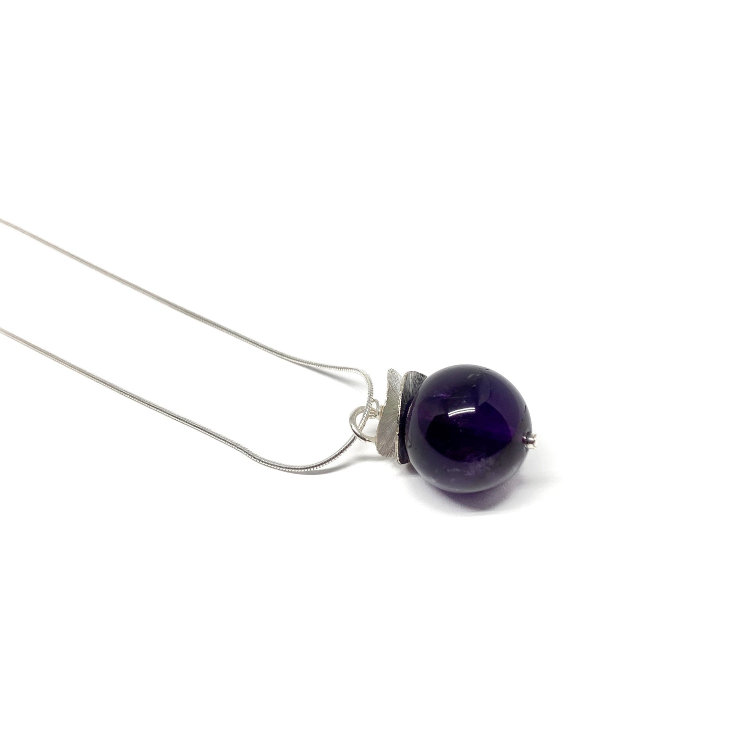 Acorn Brushed Double Petals Necklace